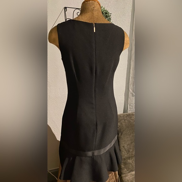 Karl Lagerfeld Sleeveless Dress - Picture 4 of 6